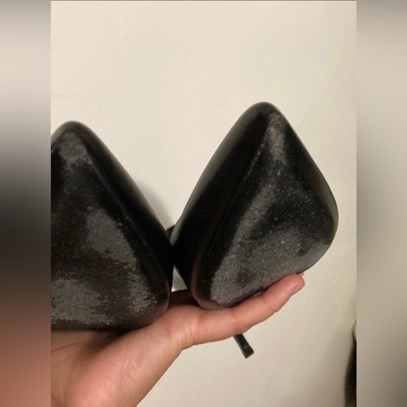 Saint Laurent heels. - Picture 8 of 11